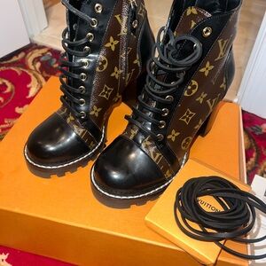Louis Vuitton Star Trail Monogram Black and Brown Lace-Up Boots 39